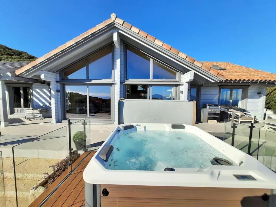 Casa Micheal - Luxury Villa - El Cuarton, טריפה מראה חיצוני תמונה